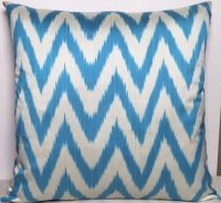 Ikat Pillow ( 50 X 50 Cm )