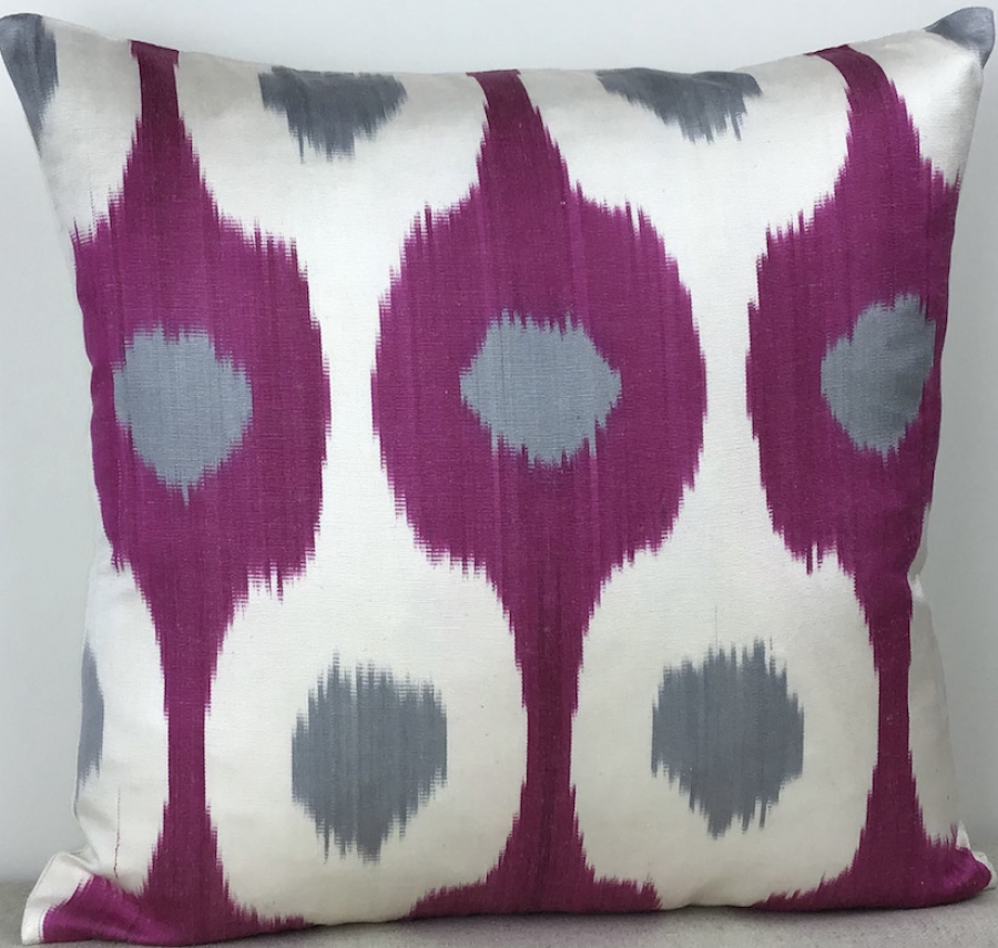 Ikat Pillow ( 40 X 40 Cm )