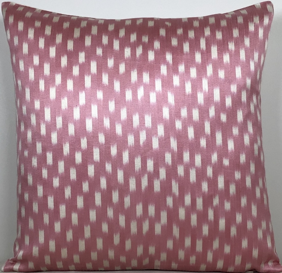 Ikat Pillow ( 40 X 40 Cm )