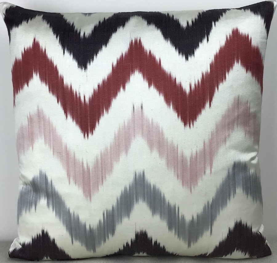 Ikat Pillow ( 40 X 40 Cm )