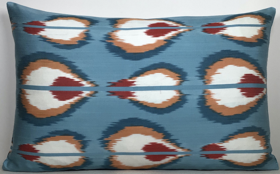 Ikat Pillow ( 40 X 60 Cm )