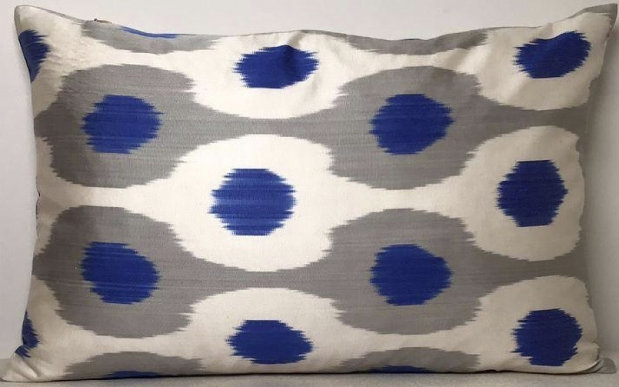 Ikat Pillow ( 40 X 60 Cm )