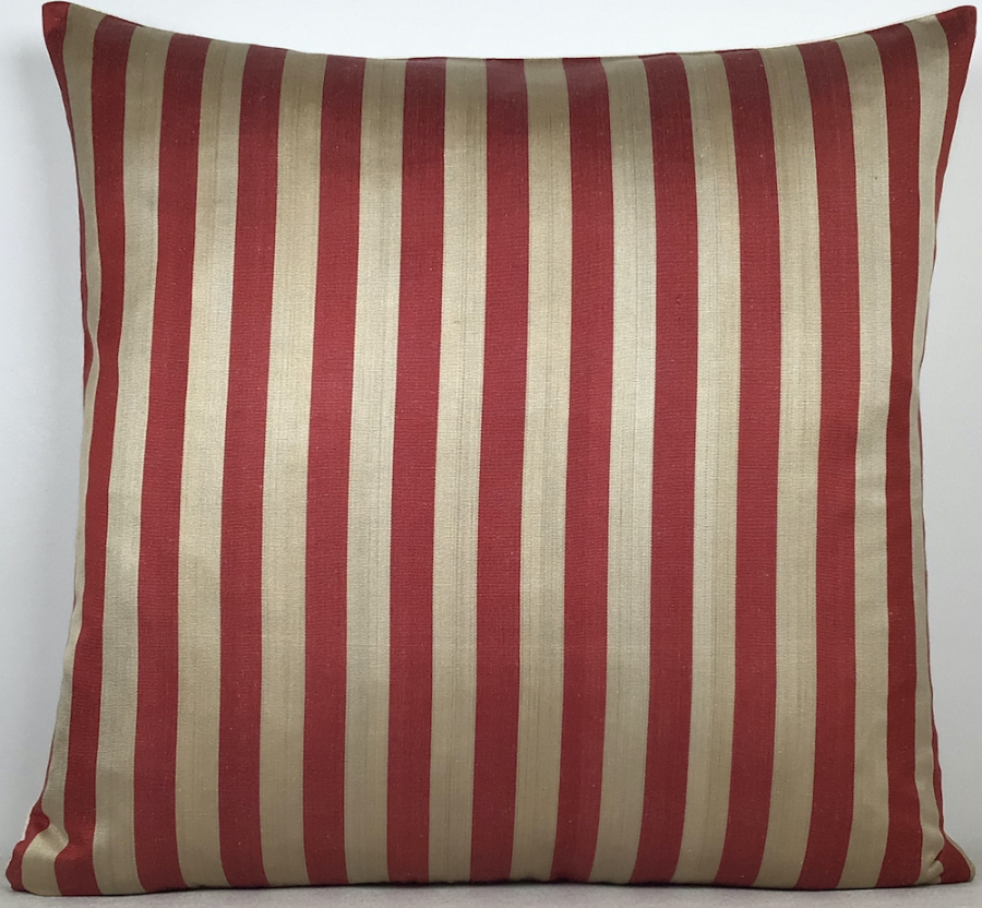 Ikat Pillow ( 50 X 50 Cm )