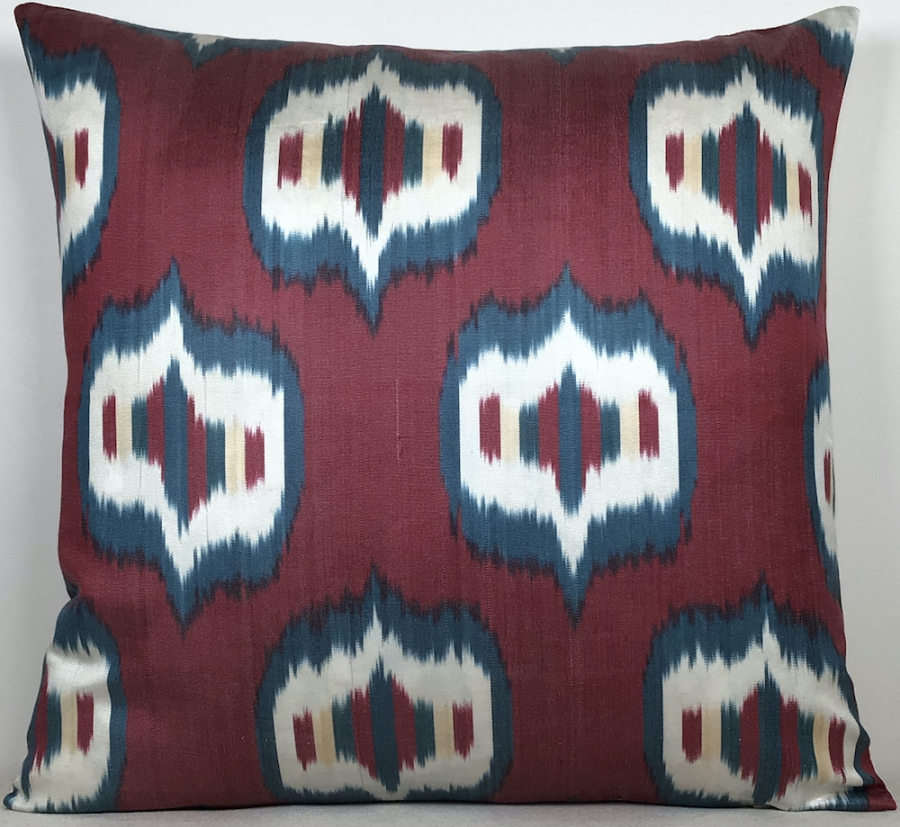 Ikat Pillow ( 50 X 50 Cm )