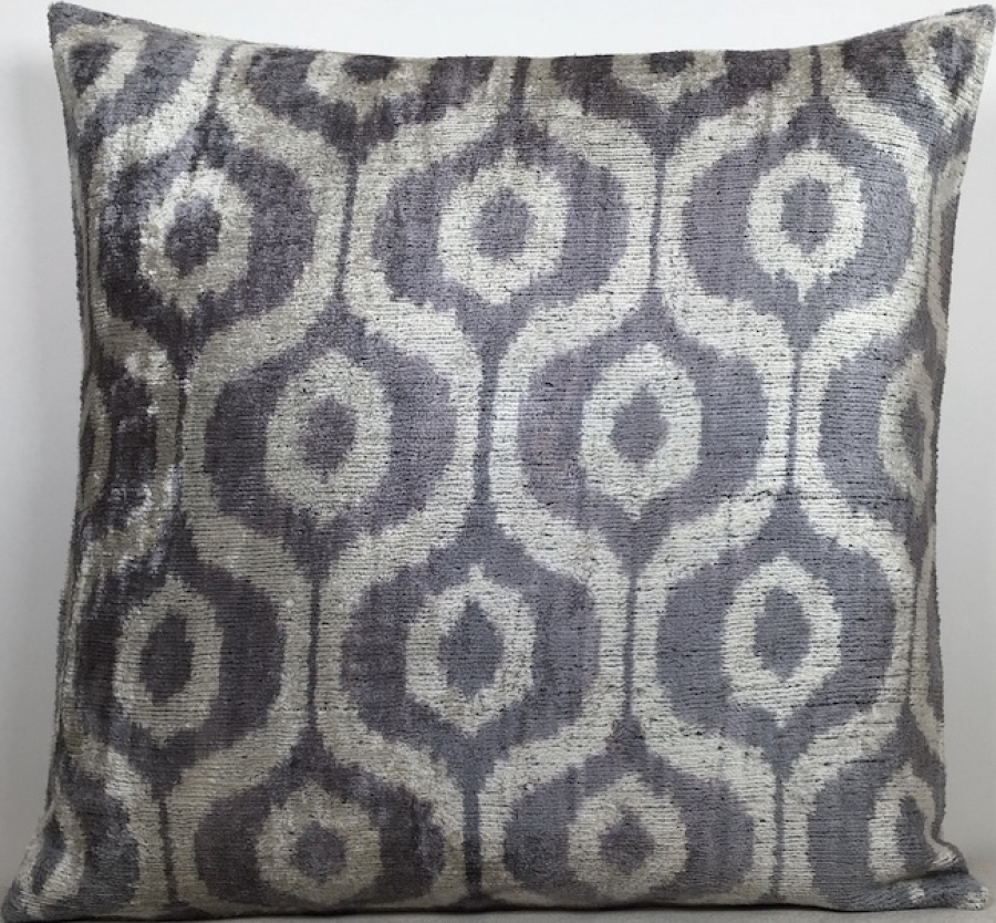 Velvet Pillow ( 50 X 50 Cm )